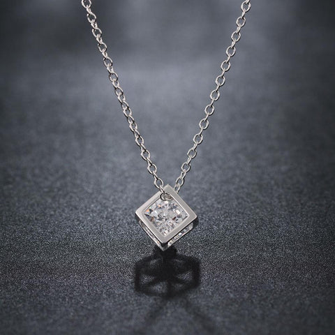 Image of Swarovski Crystal White Topaz Necklace in 18K White Gold Plated - mamyfull